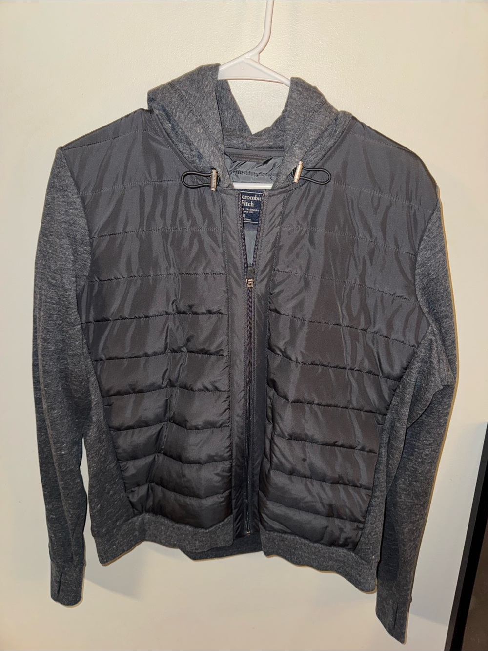 Abercrombie & Fitch Men's Charcoal Quilted Hybrid Hooded Jacket